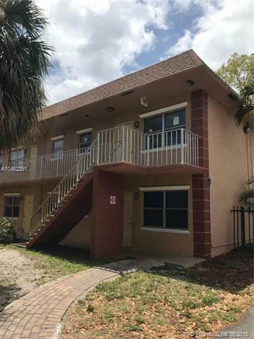 Property Photo:  101 NE 41st St F108  FL 33334 