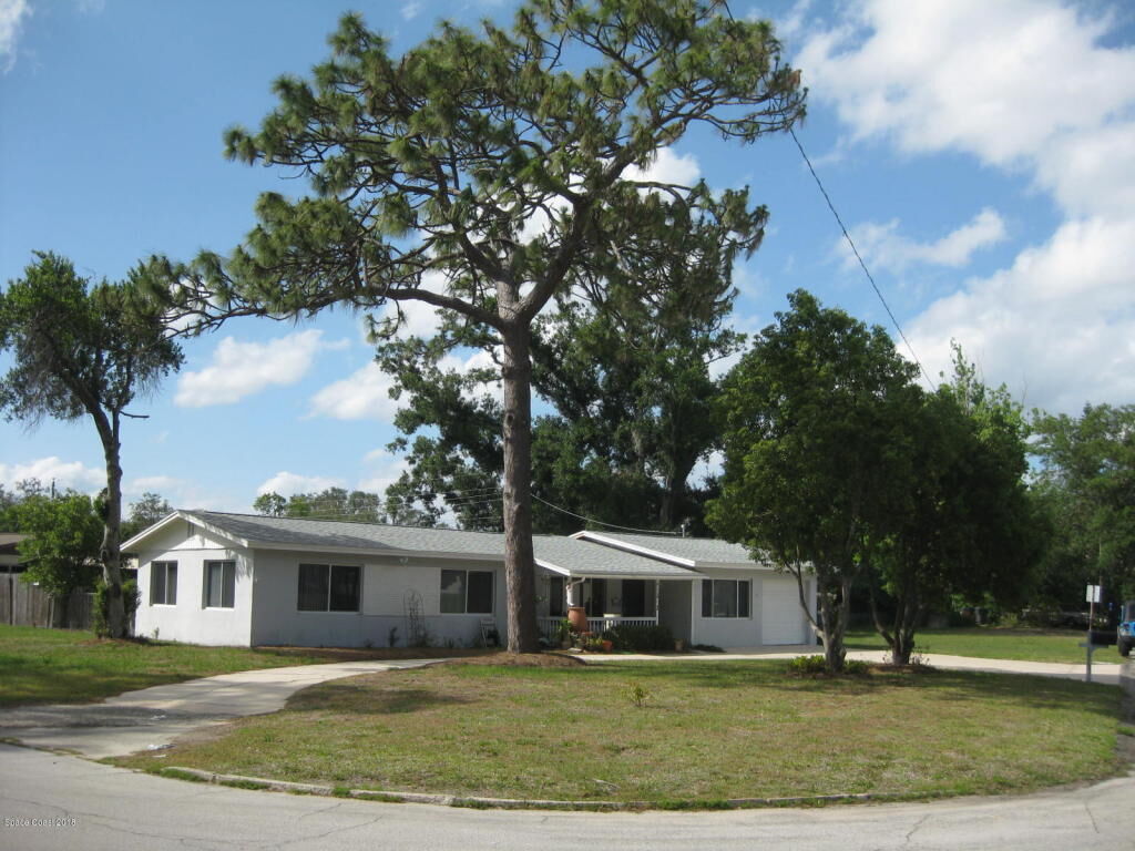 Property Photo:  1512 Elm Terrace  FL 32780 