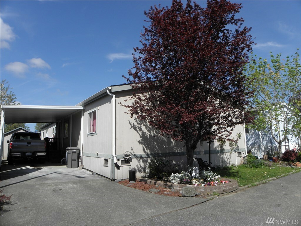 Property Photo: 5711 100th St NE 41 WA 98270