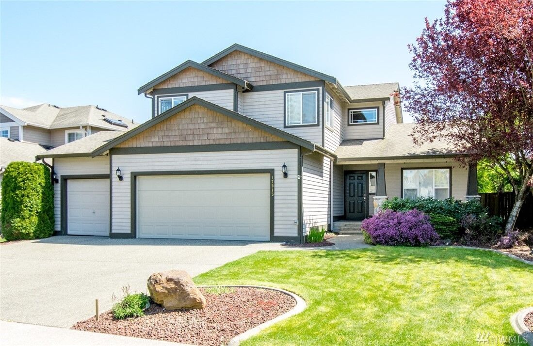 Property Photo: 17915 90th Ave Ct E WA 98375