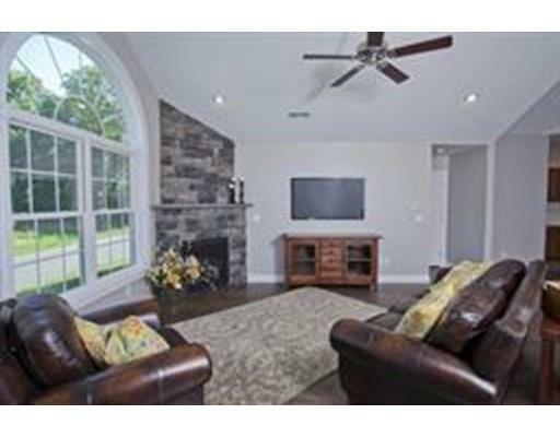 Property Photo: 106 Stonybrook Way 106 MA 01075