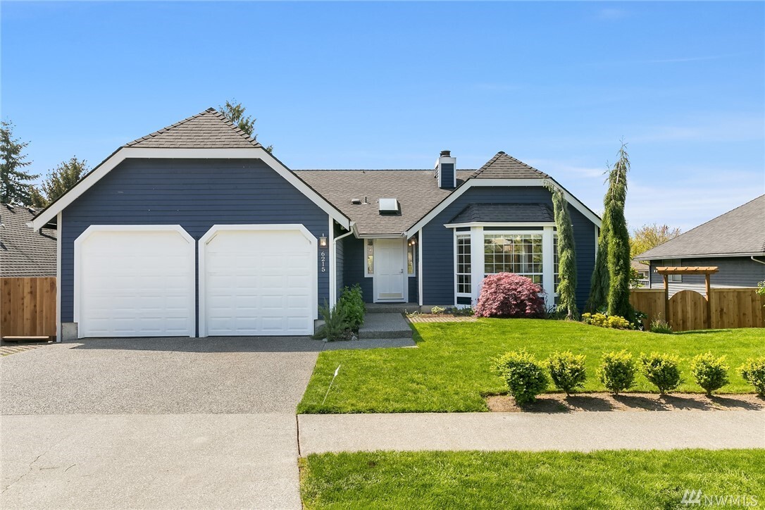 Property Photo: 6215 111th Ave NE WA 98033