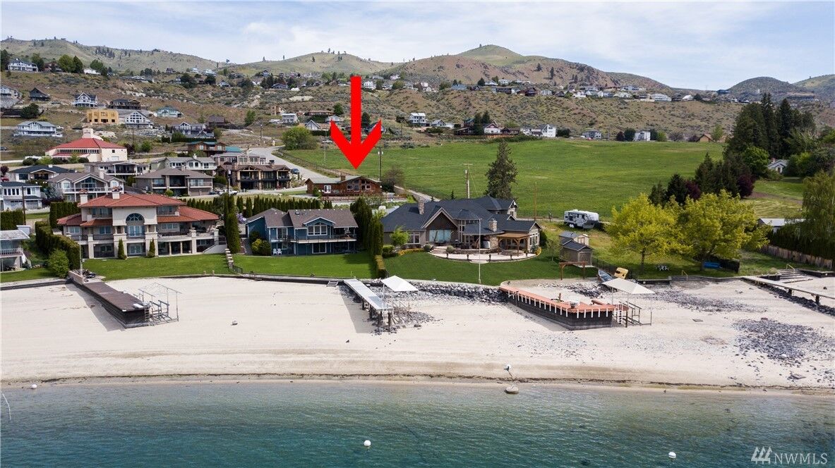 Property Photo:  209 Key Lane  WA 98816 