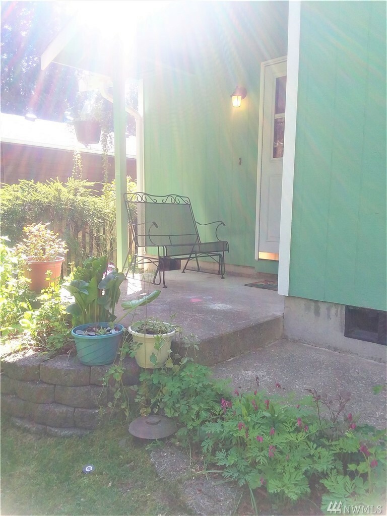 Property Photo: 71 E Agate Dr WA 98584