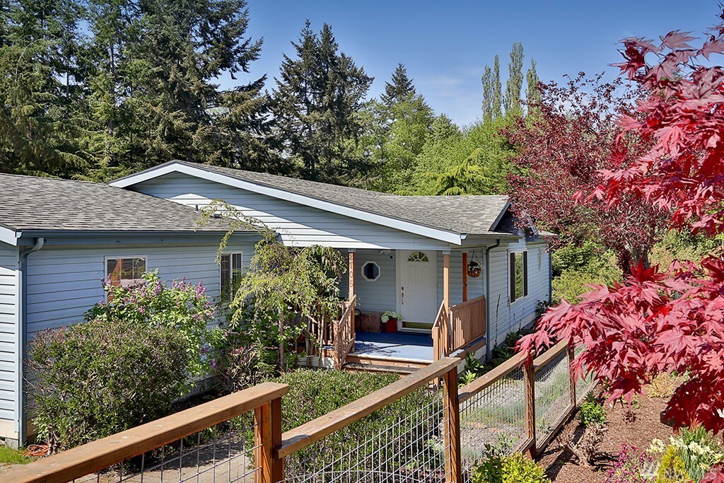 Property Photo:  2705 Silver Crest Ct  WA 98260 