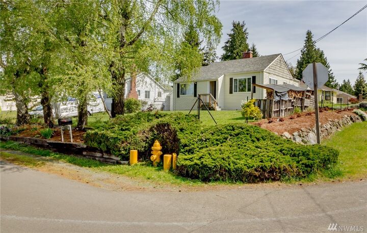Property Photo:  11860 12th Ave S  WA 98168 