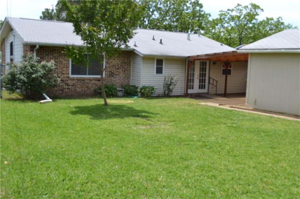 Property Photo:  3621 W Rochelle Road  TX 75062 