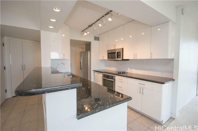 Property Photo:  1022 Prospect Street 402B  HI 96822 