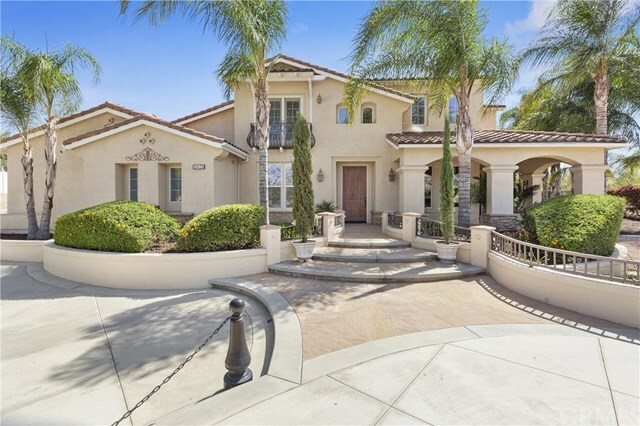 Property Photo:  18421 Hollowtree Lane  CA 92504 