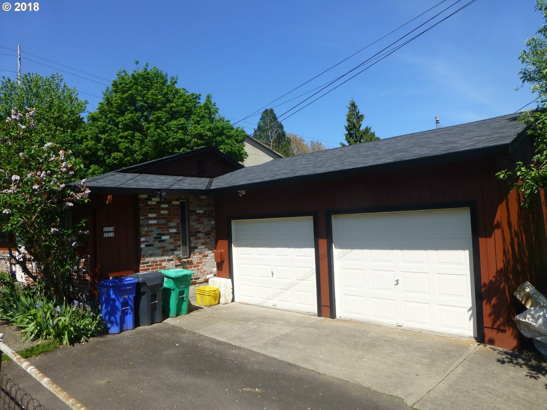 Property Photo:  3355 SE 10th Ave  OR 97202 