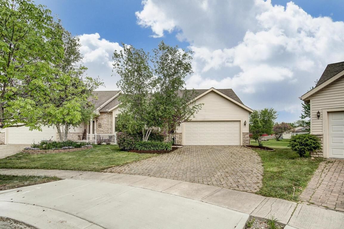 Property Photo:  484 Terrace Court  OH 43040 