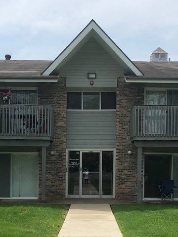 Property Photo: 16W477 Mockingbird Lane 205 IL 60527