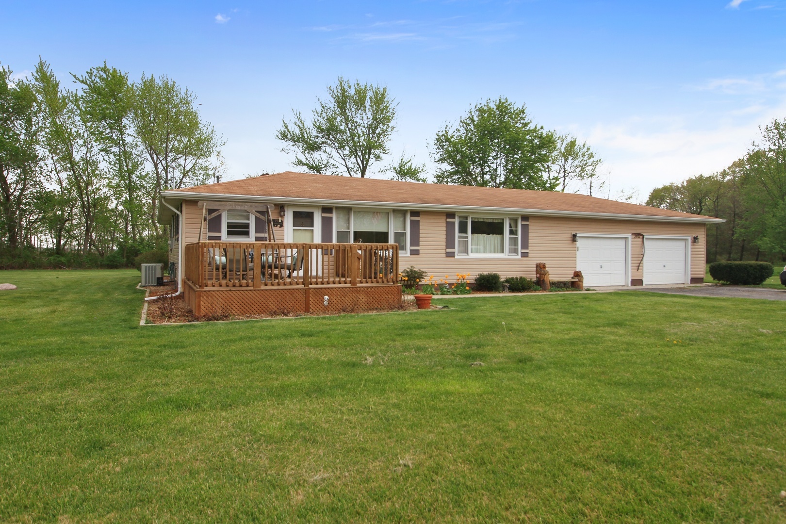 Property Photo:  2913 Shadow Lawn  IL 60954 