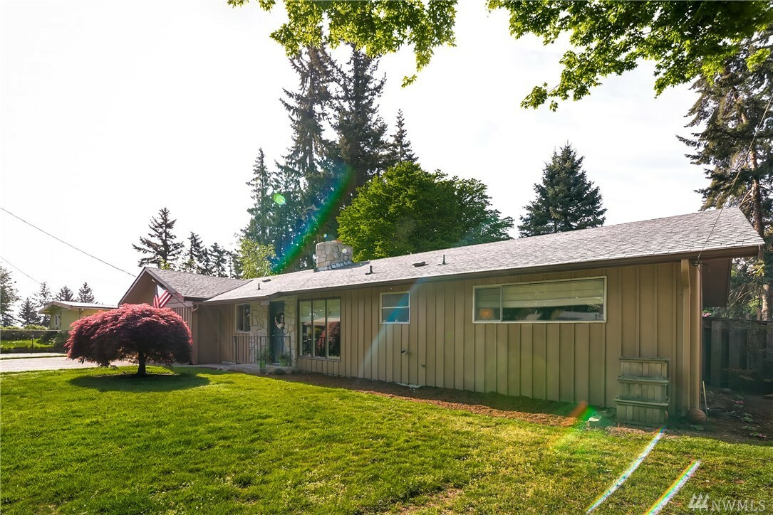 Property Photo: 2520 73rd St SE WA 98203