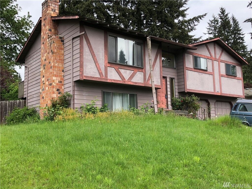 Property Photo:  14614 SE 198th St  WA 98058 