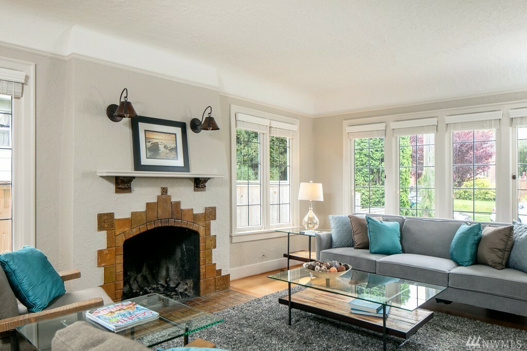 Property Photo:  1912 NW 73rd St  WA 98117 