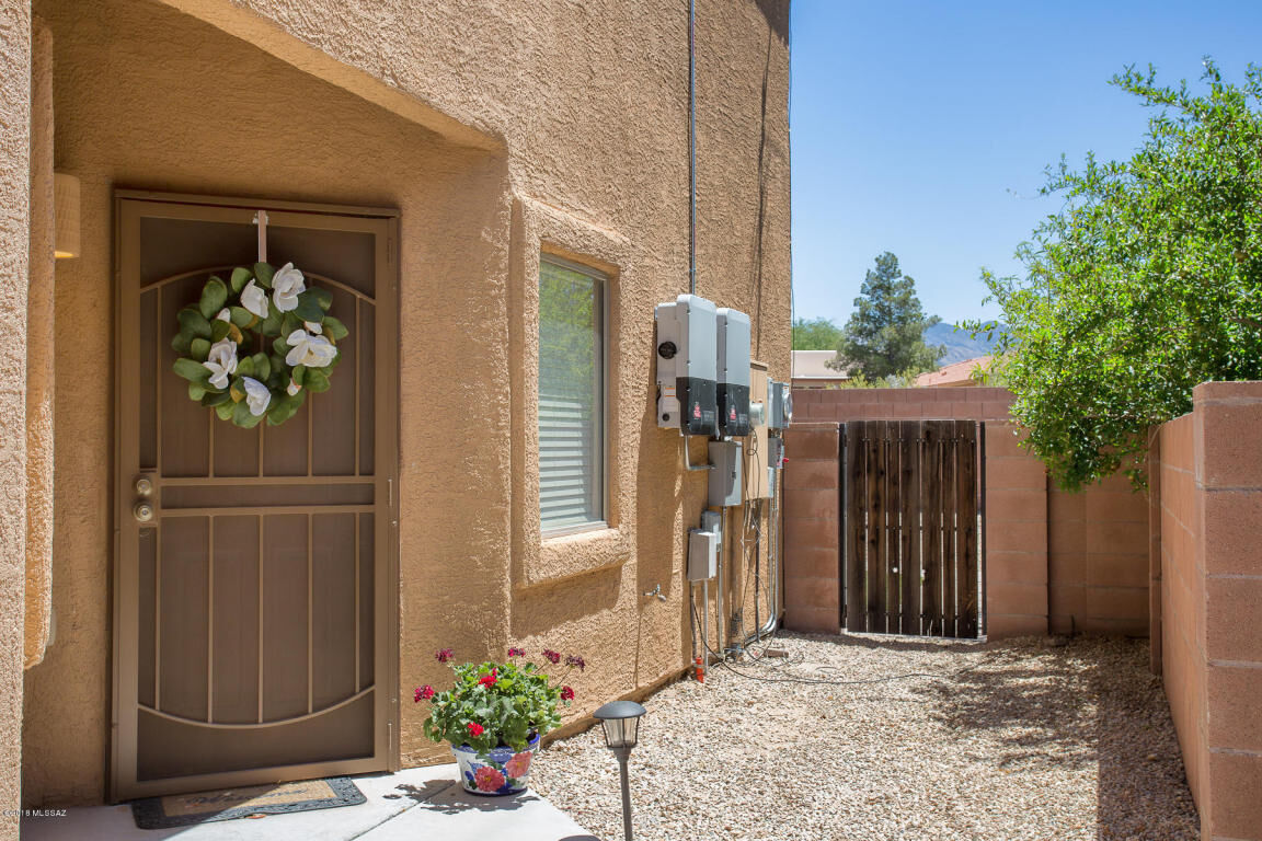 Property Photo:  3585 W Goshen Drive  AZ 85741 