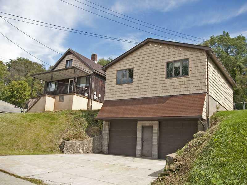 Property Photo:  2320 Hill Street  PA 15235 