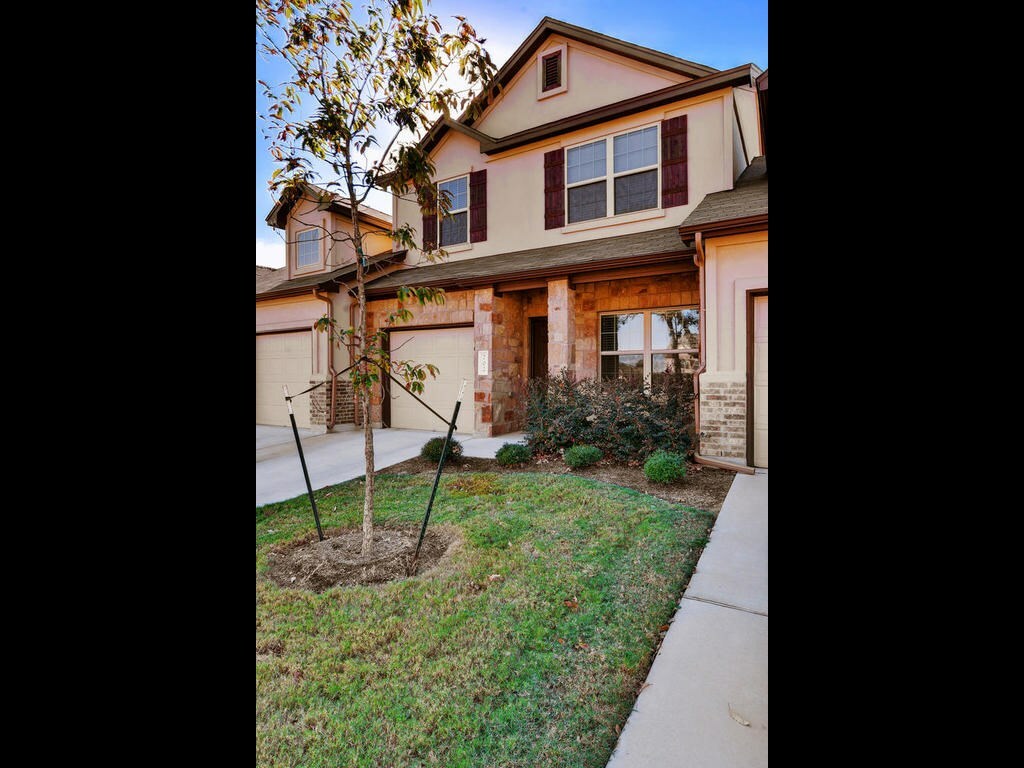 Property Photo:  1701 S Bell Boulevard 1402  TX 78613 