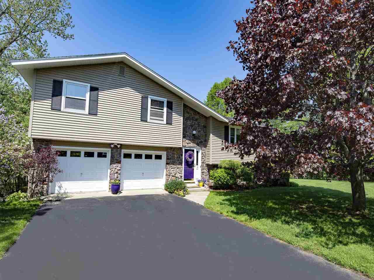 Property Photo:  18 Palmer Court  VT 05495 