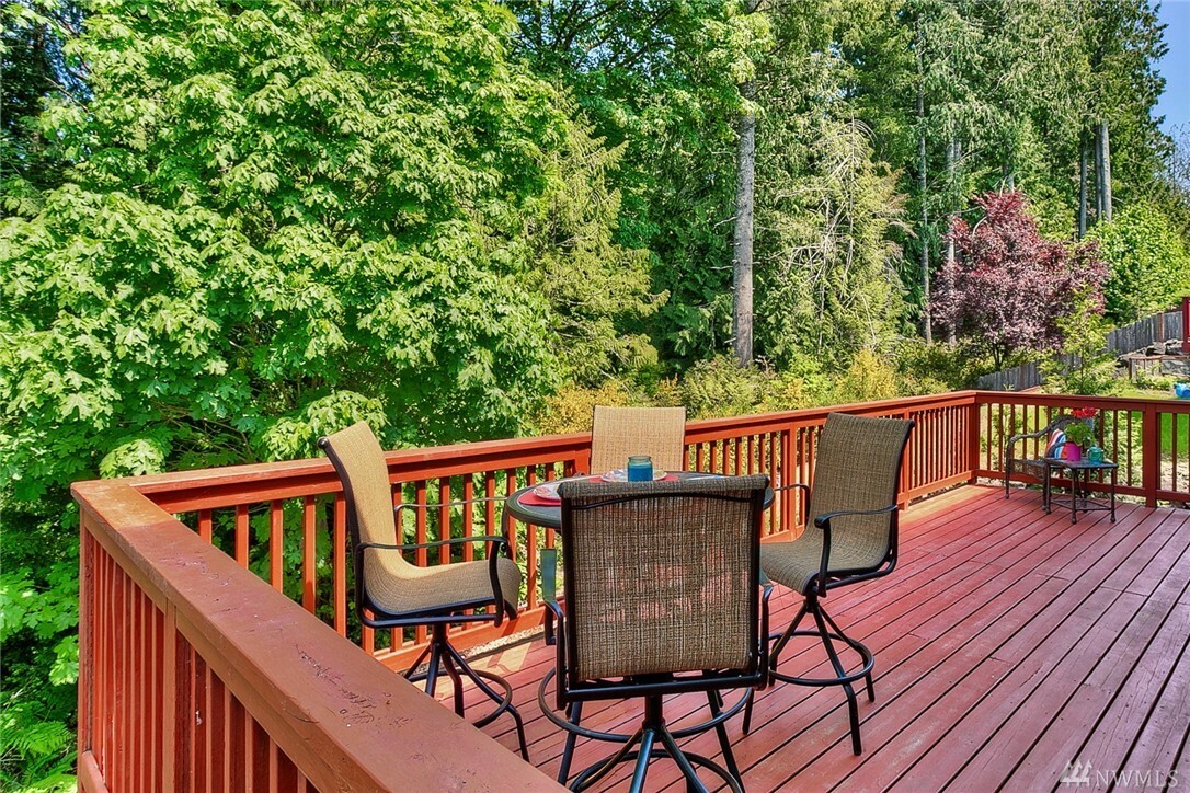 Property Photo:  3714 Cooper Crest Dr NW  WA 98502 