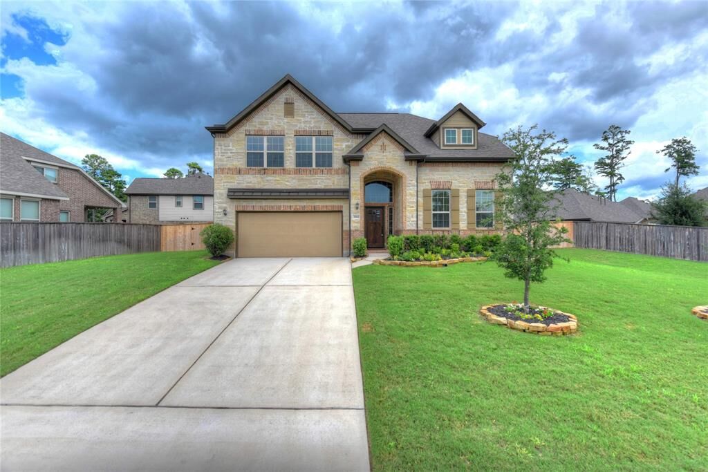 Property Photo: 3568 Falcon Way TX 77304