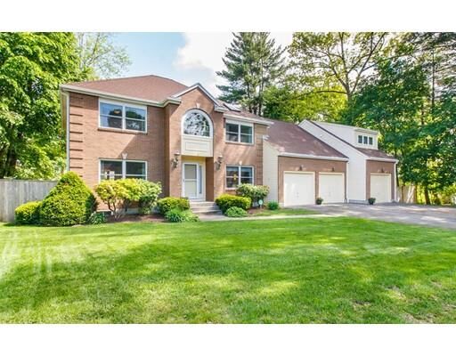 Property Photo:  6 Frost Cir  MA 02482 