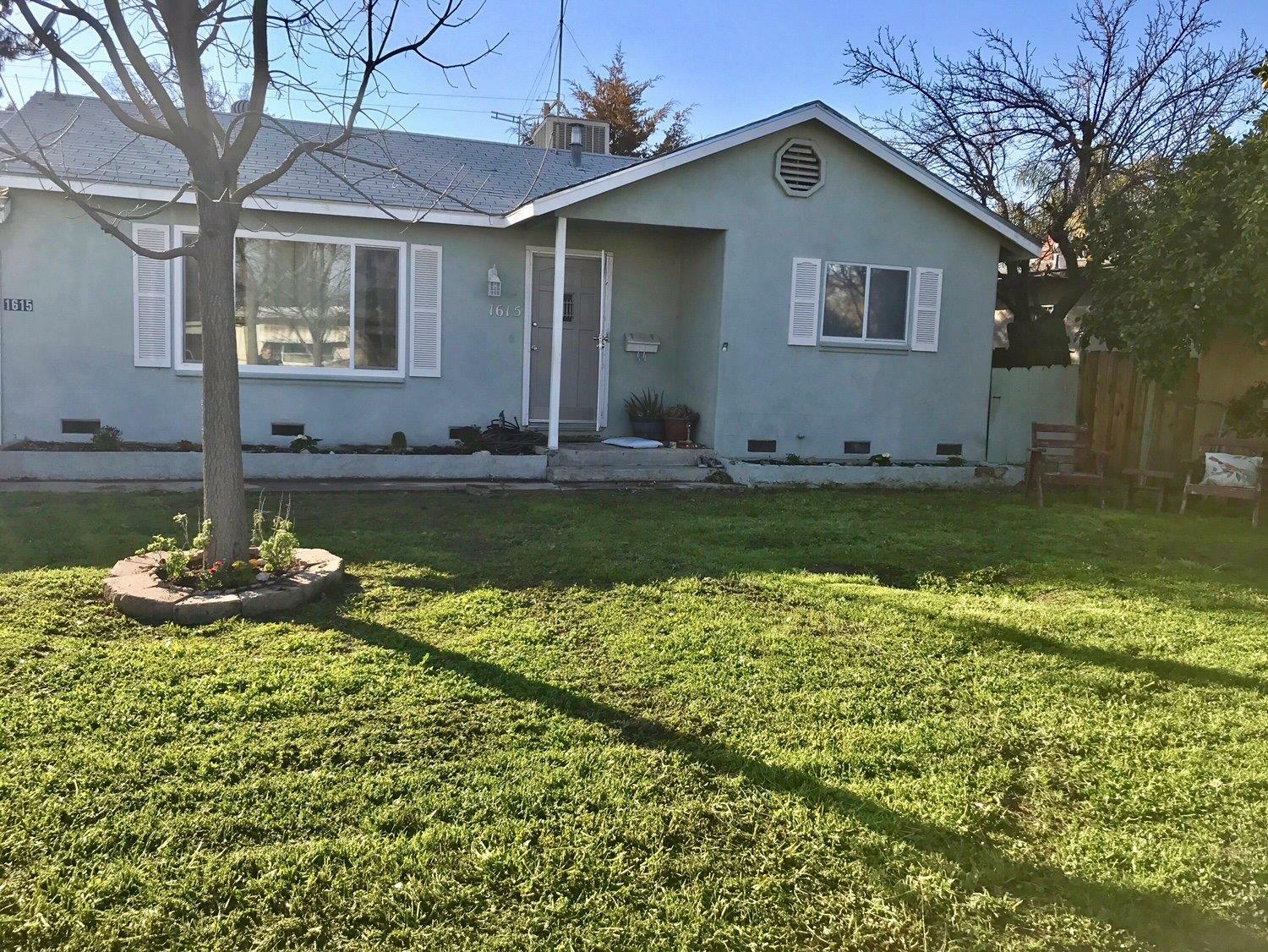 Property Photo:  1615 S Bardo Street  CA 93277 