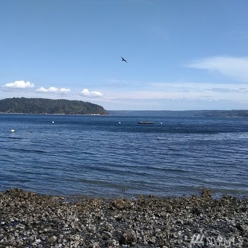 Property Photo:  22490 N US Highway 101  WA 98584 