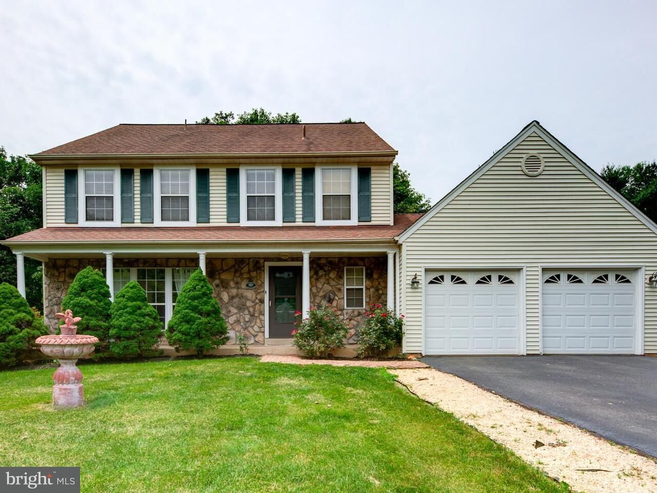 Property Photo:  707 Riverview Court  VA 20164 