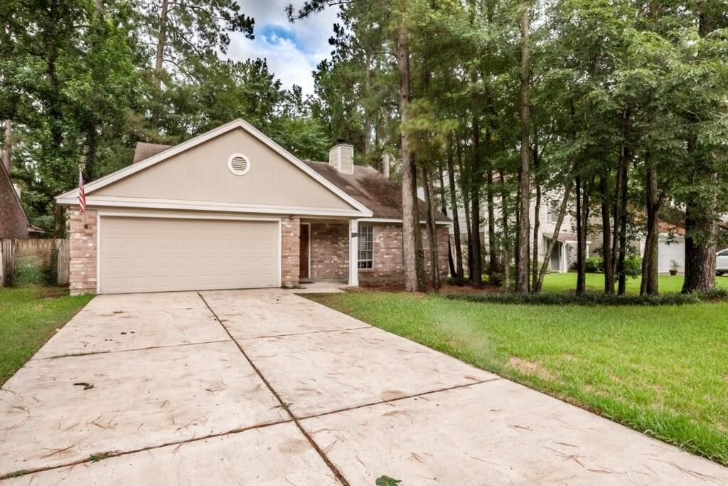 Property Photo: 42 Sandpebble Drive TX 77381