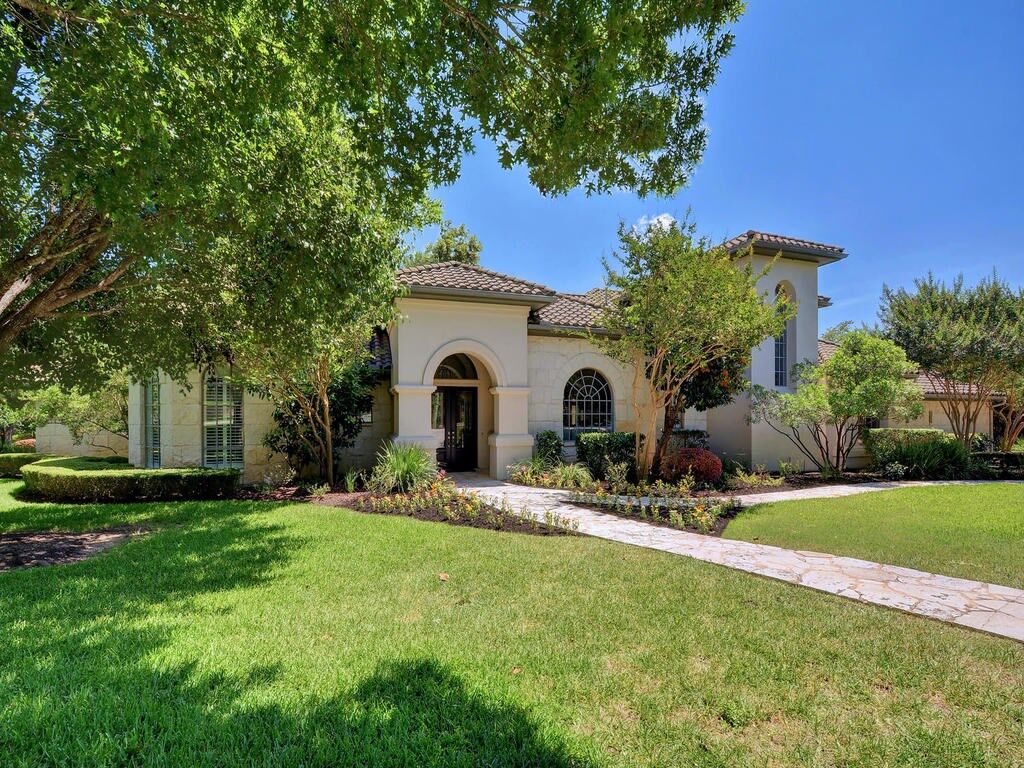 Property Photo:  8101 Navidad Drive  TX 78735 