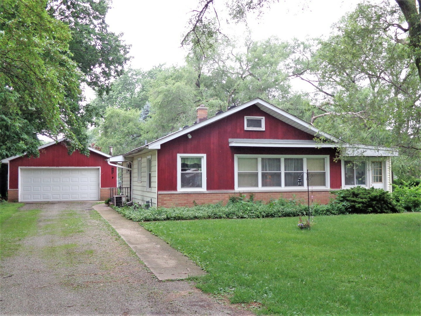 Property Photo:  14632 Kearns Drive  IL 60544 