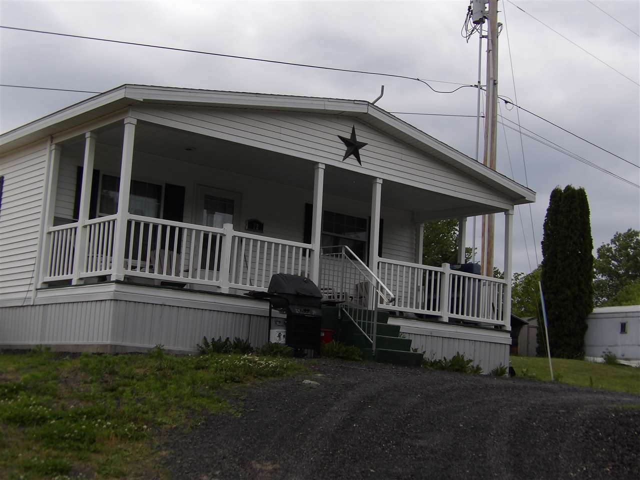 Property Photo:  22 Lakeview Road  VT 05458 