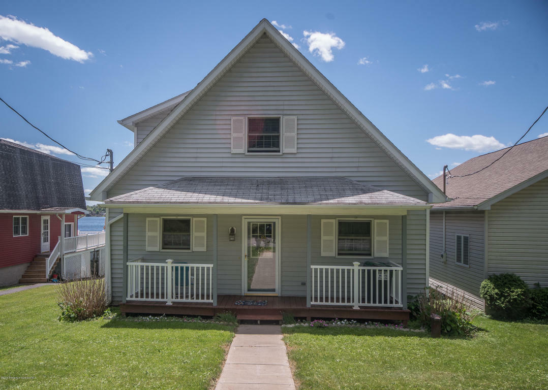 Property Photo:  120 Willow Street  PA 18407 