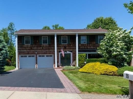 Property Photo:  15 Abbot Road  NY 11787 