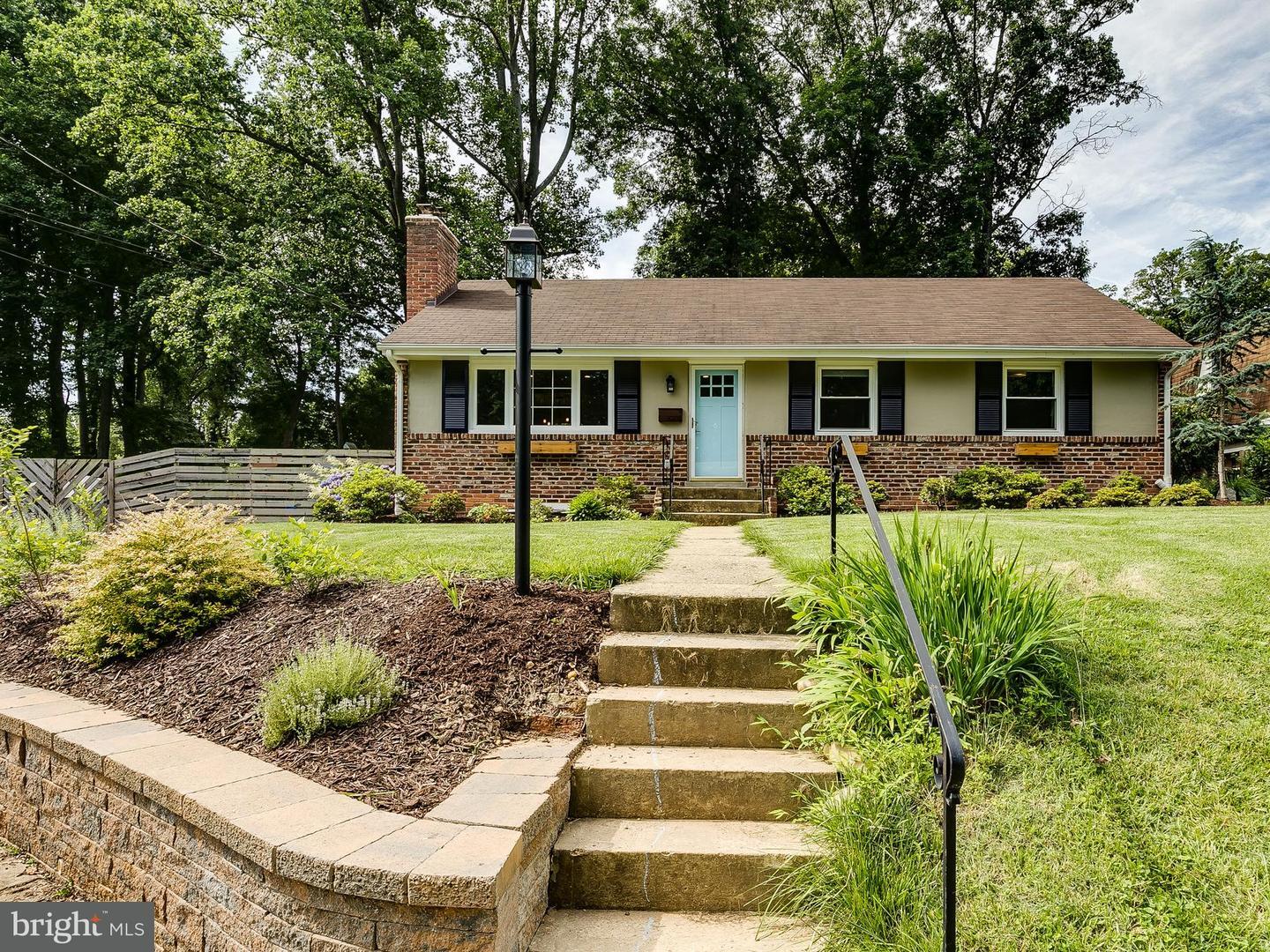 Property Photo: 10713 Joyce Drive VA 22030