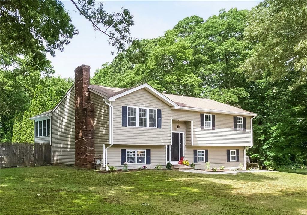 Property Photo:  133 Ridge Rd  RI 02917 