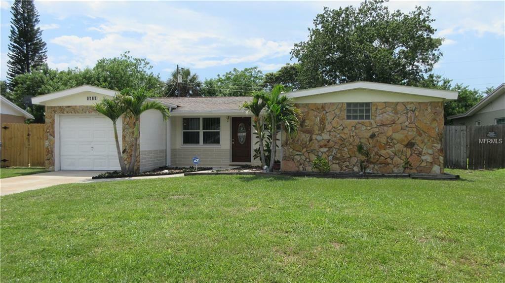 Property Photo: 5620 63rd Lane N FL 33709
