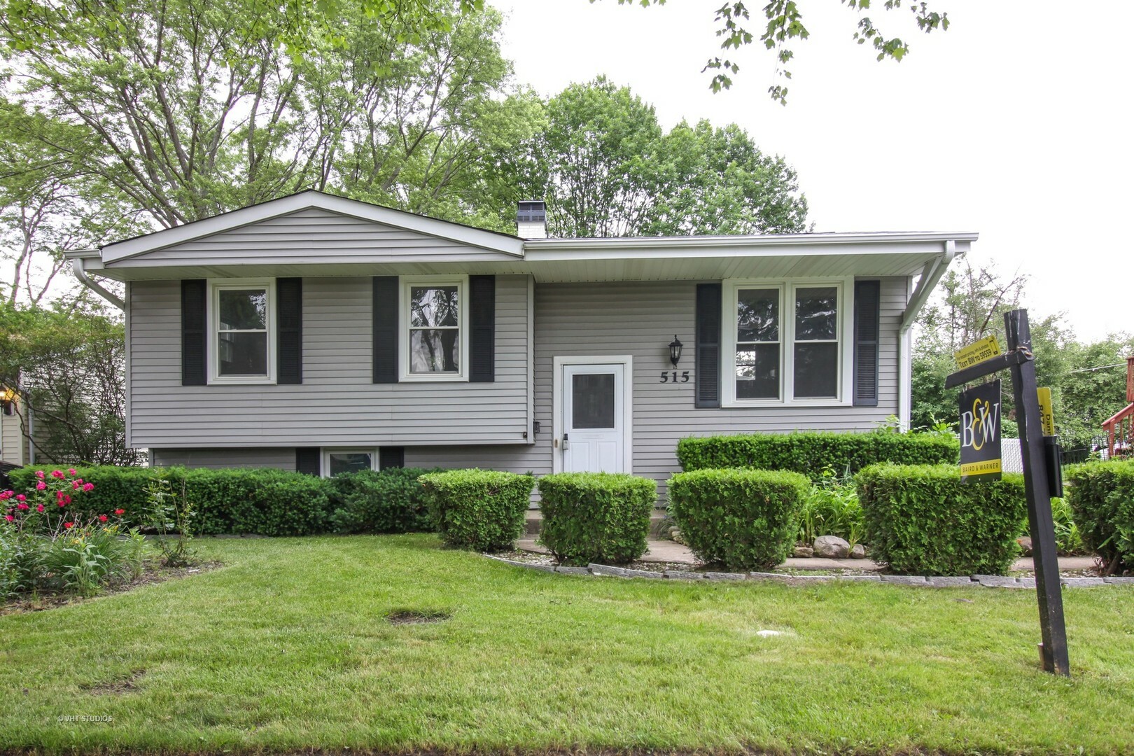 Property Photo: 515 Patton Drive IL 60089