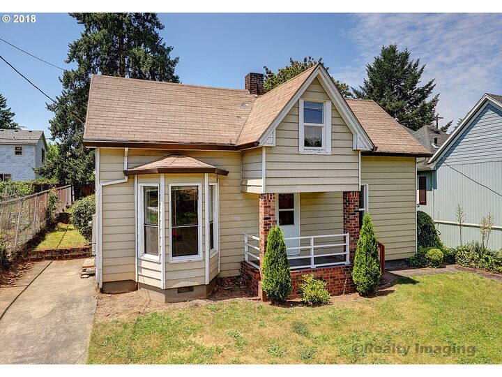 8315 SE 21st Ave  Portland OR 97202 photo