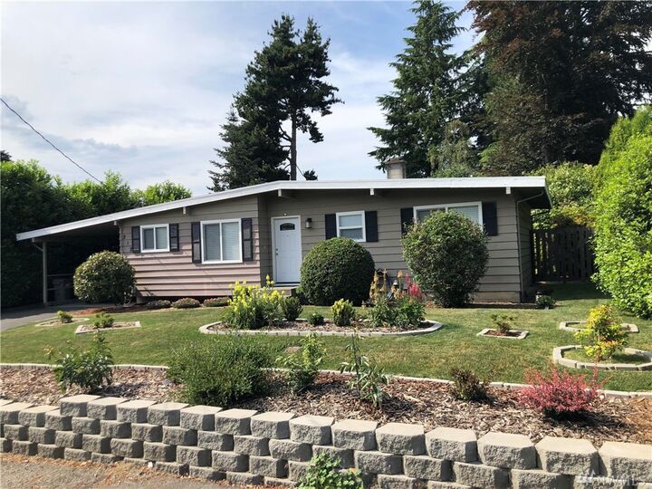Property Photo: 212 SW 184th Street WA 98166