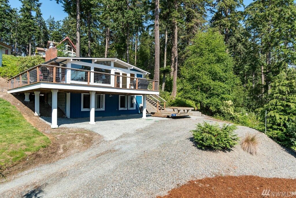 Property Photo: 738 Arbor Dr WA 98239