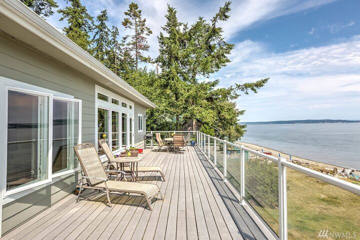 Property Photo: 487 Belvedere Place WA 98239