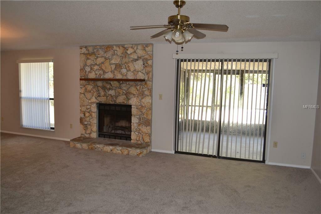 Property Photo:  305 Minneola Drive 1  FL 32835 