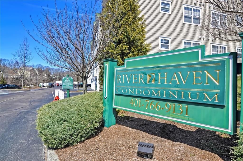 Property Photo: 94 Mill St, Unit#304 RI 02895