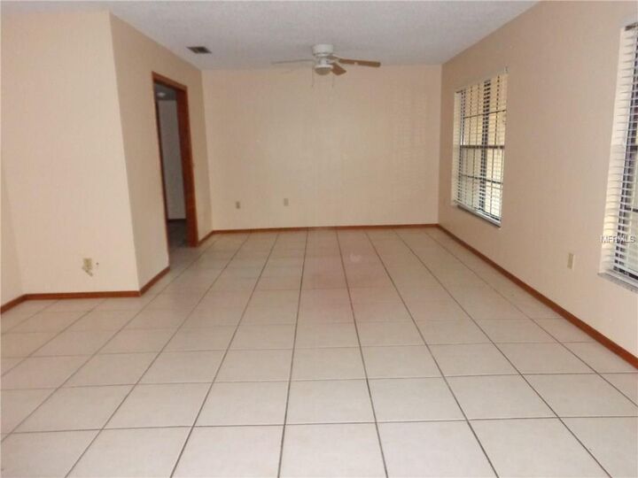 Property Photo: 612 Hidden Lake Drive FL 33511