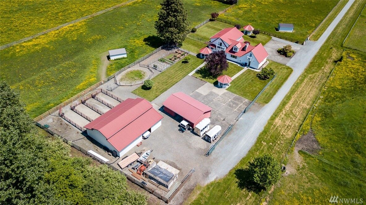 Property Photo:  24218 SE 463rd St  WA 98022 