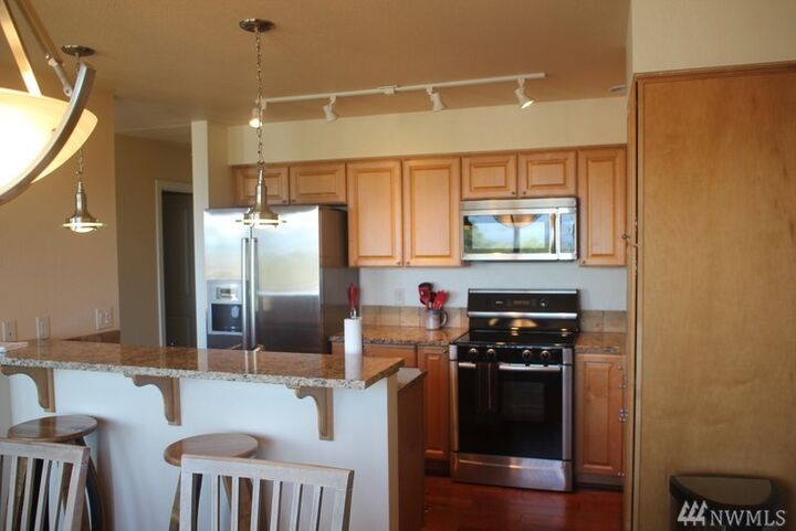 Property Photo:  4309 Blue Heron Cir D-207  WA 98221 