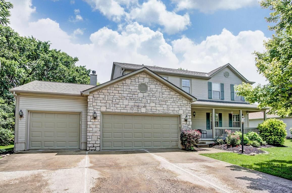 Property Photo:  5854 Quail Run Drive  OH 43123 